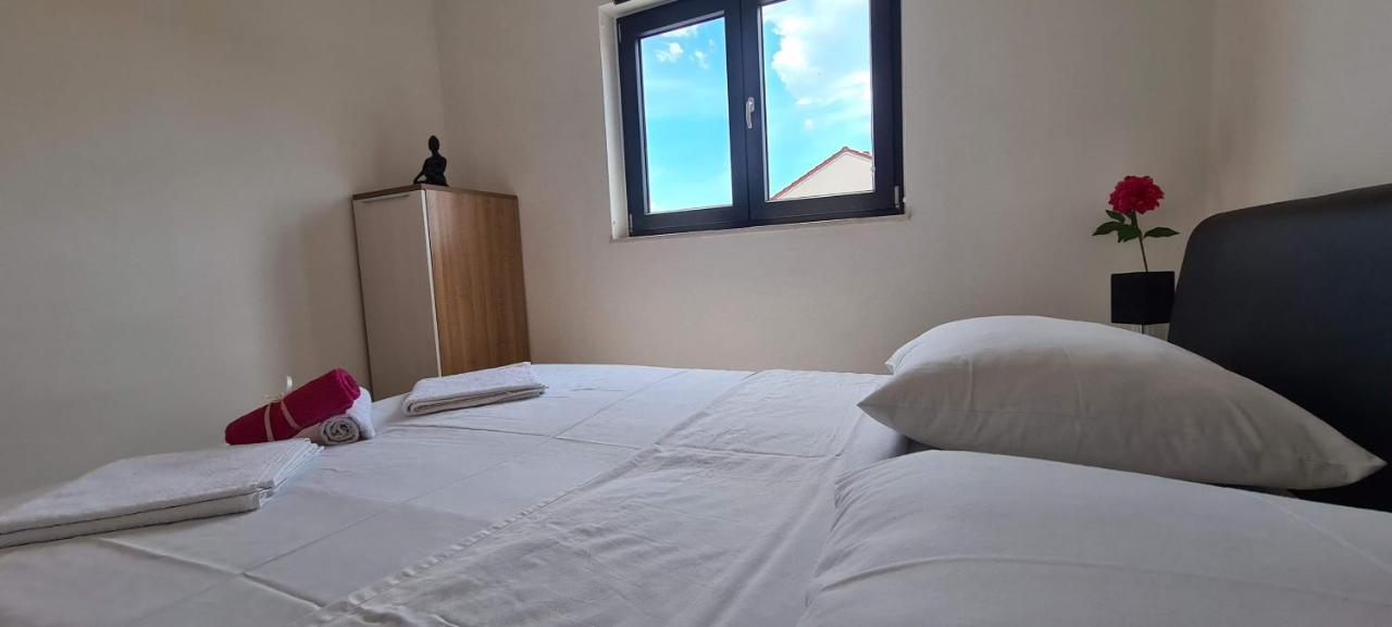 Apartments Centar Vodice Buitenkant foto